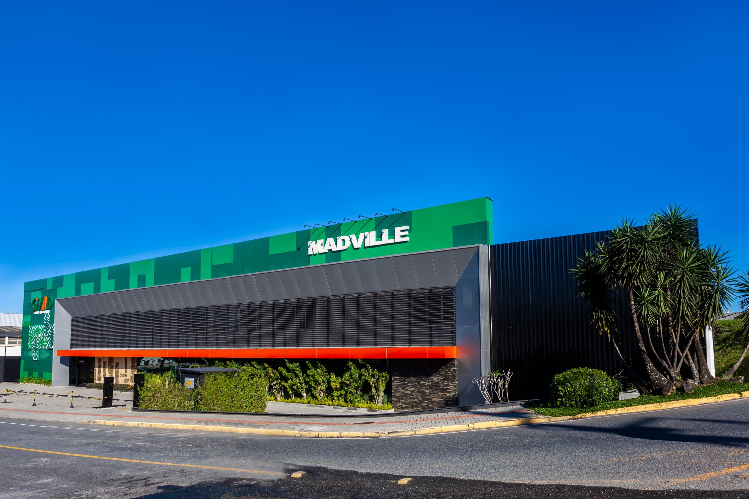 Fachada da superloja GMAD Madville, em Joinville